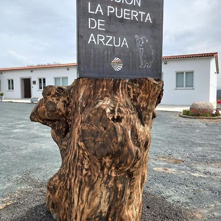 Hotel La Puerta De Arzua Exterior photo